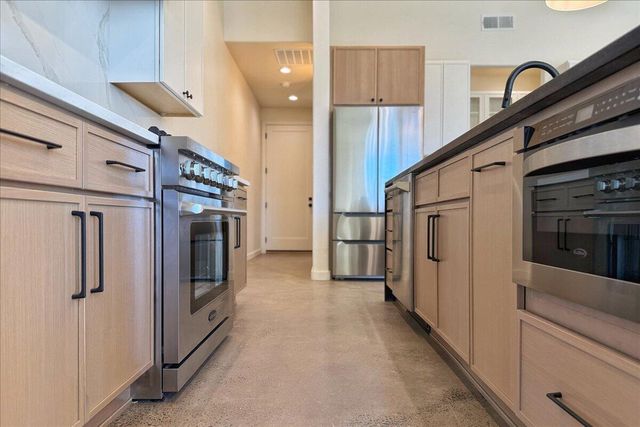 308 Mullen Road NE, Albuquerque, NM 87107