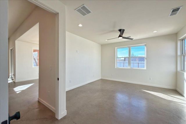 308 Mullen Road NE, Albuquerque, NM 87107