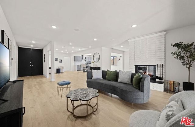 2617 S Beverly Drive, Los Angeles, CA 90034