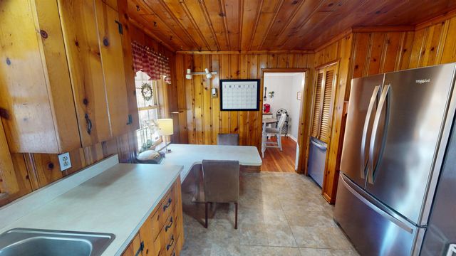 127 Green Oak Drive, Huntington, WV 25705