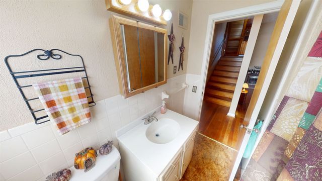 127 Green Oak Drive, Huntington, WV 25705