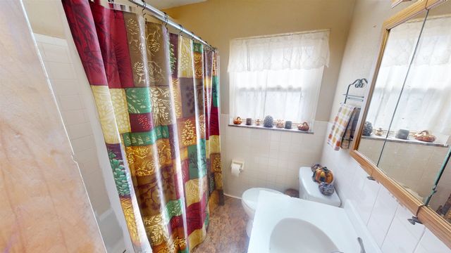 127 Green Oak Drive, Huntington, WV 25705