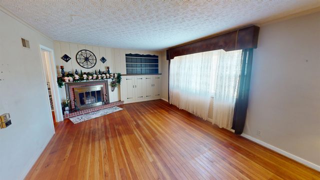 127 Green Oak Drive, Huntington, WV 25705