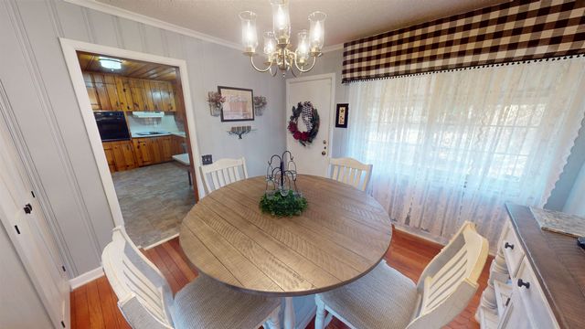 127 Green Oak Drive, Huntington, WV 25705