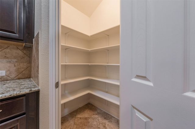 1920 Mary Ella DR, Leander, TX 78641