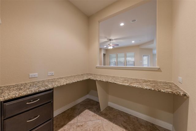 1920 Mary Ella DR, Leander, TX 78641