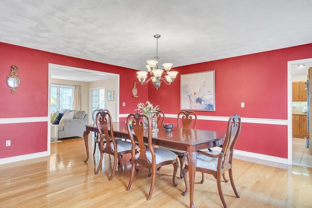 8 Farm Road, Lexington, MA 02420