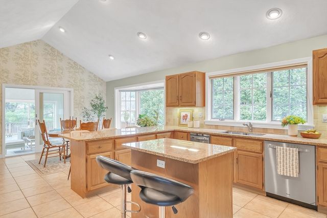 8 Farm Road, Lexington, MA 02420