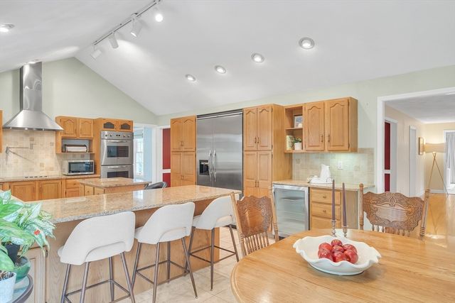 8 Farm Road, Lexington, MA 02420