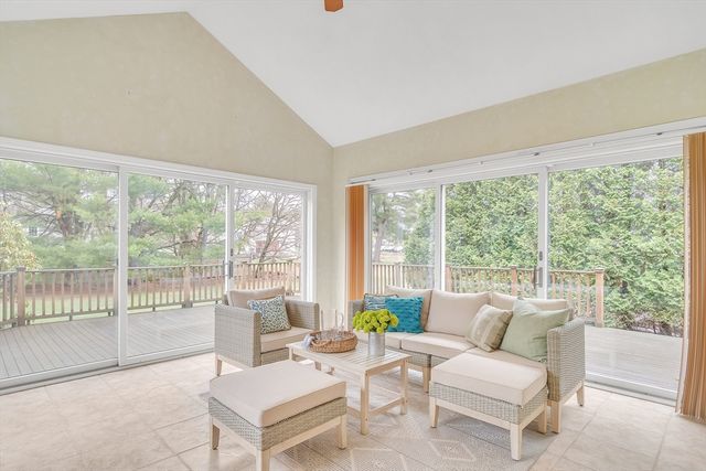 8 Farm Road, Lexington, MA 02420