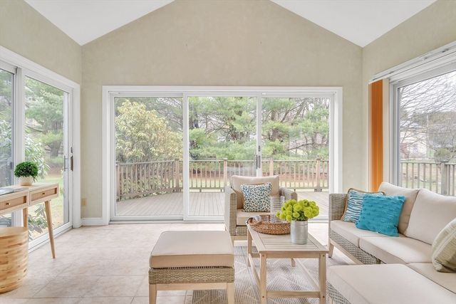 8 Farm Road, Lexington, MA 02420