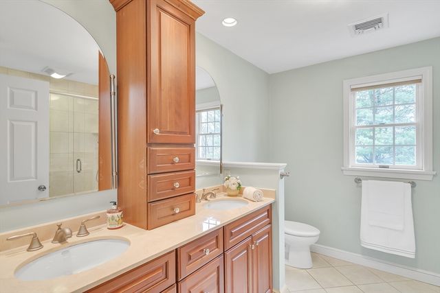 8 Farm Road, Lexington, MA 02420