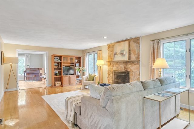 8 Farm Road, Lexington, MA 02420