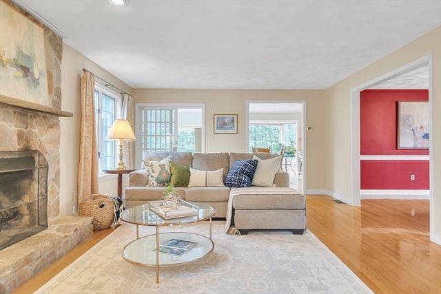 8 Farm Road, Lexington, MA 02420