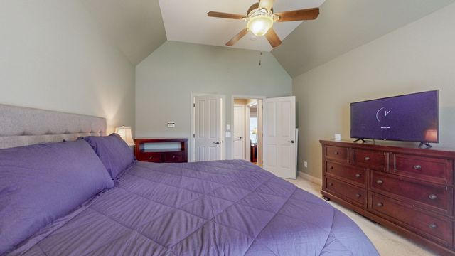 1007 Briarwood Dr, Cottontown, TN 37048