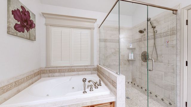 1007 Briarwood Dr, Cottontown, TN 37048