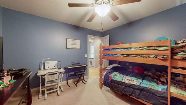 1007 Briarwood Dr, Cottontown, TN 37048
