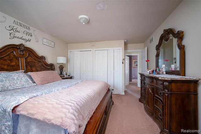 28136 Fortson Lane, Inkster, MI 48141