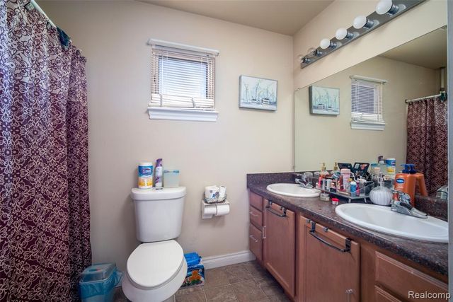 28136 Fortson Lane, Inkster, MI 48141