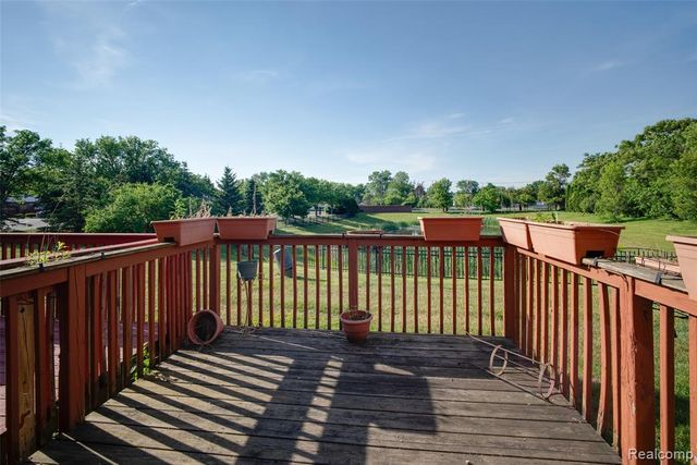 28136 Fortson Lane, Inkster, MI 48141