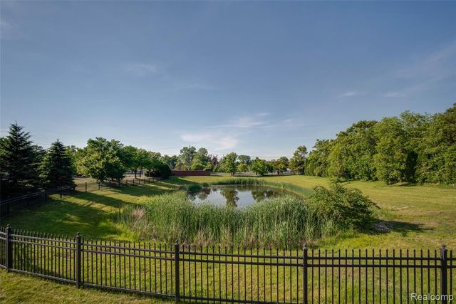 28136 Fortson Lane, Inkster, MI 48141