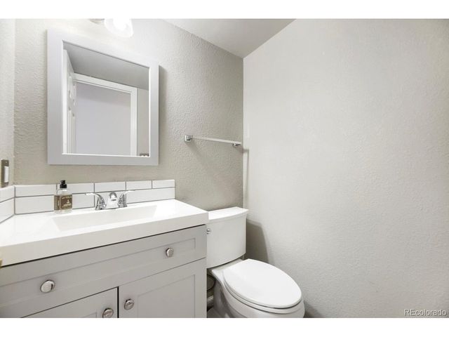 9943 W Progress Pl, Littleton, CO 80123
