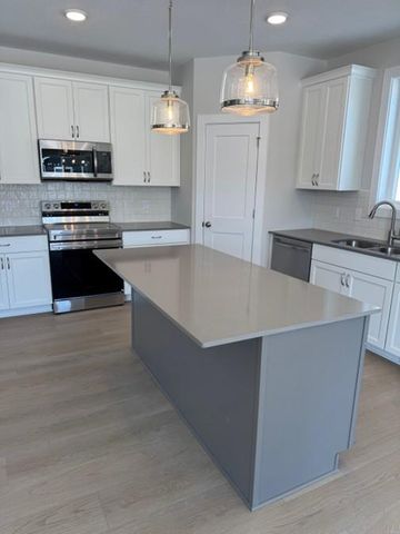 4882 127th Lane NE, Blaine, MN 55449