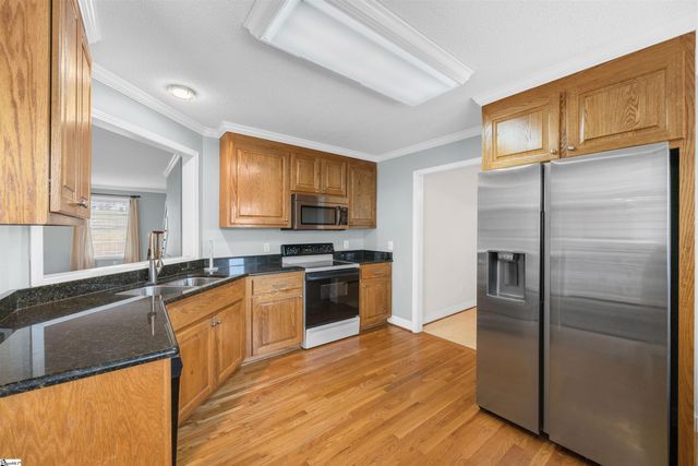 6 Peach Wood Trail, Greer, SC 29651