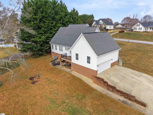 6 Peach Wood Trail, Greer, SC 29651