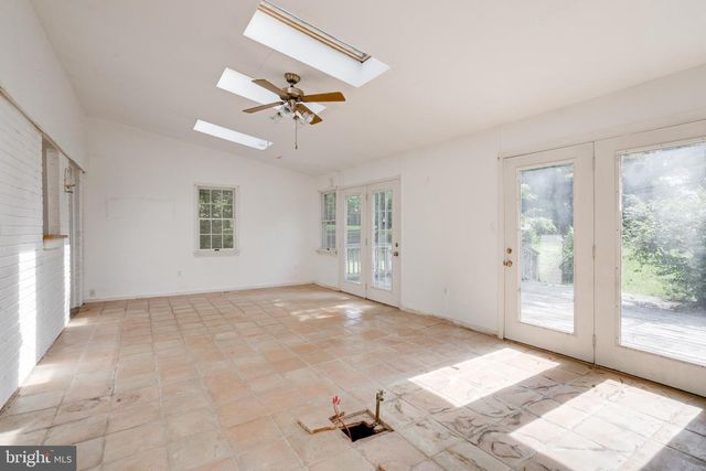 4113 PINERIDGE DR, Annandale, VA 22003