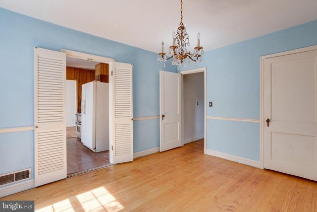4113 PINERIDGE DR, Annandale, VA 22003