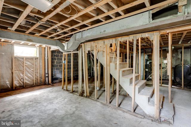 4113 PINERIDGE DR, Annandale, VA 22003