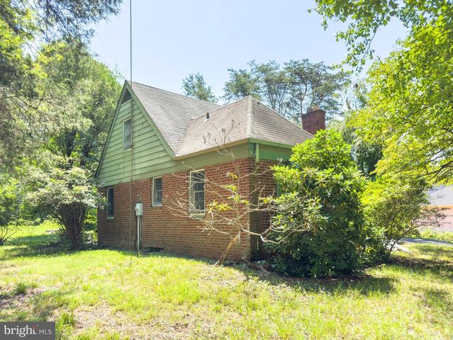 4113 PINERIDGE DR, Annandale, VA 22003