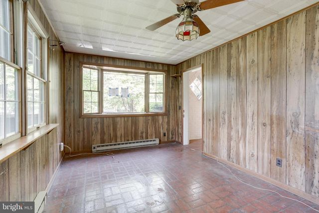 4113 PINERIDGE DR, Annandale, VA 22003