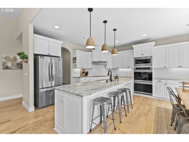 8811 Ne 212TH Ave, Vancouver, WA 98682
