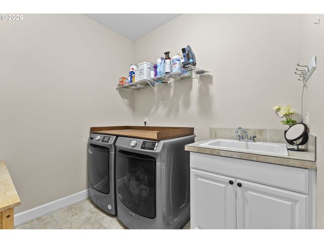 8811 Ne 212TH Ave, Vancouver, WA 98682
