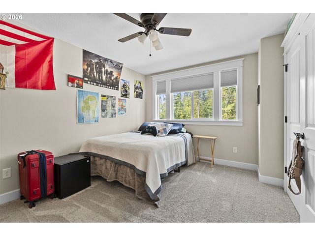8811 Ne 212TH Ave, Vancouver, WA 98682