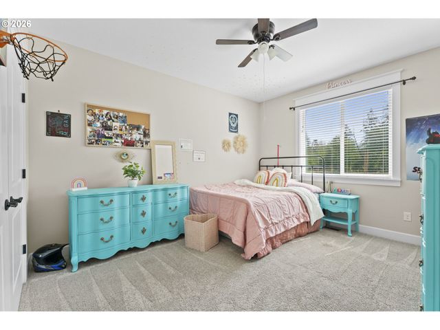8811 Ne 212TH Ave, Vancouver, WA 98682