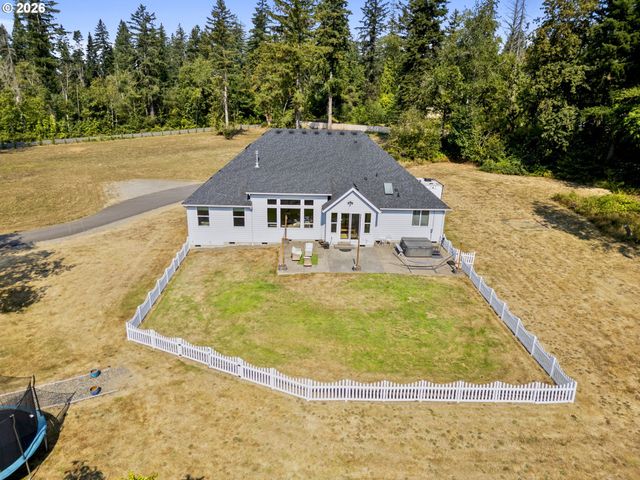 8811 Ne 212TH Ave, Vancouver, WA 98682