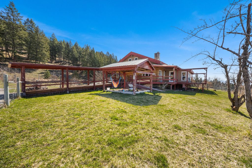 784 Pluid Road, Eureka, MT 59917 photo 11