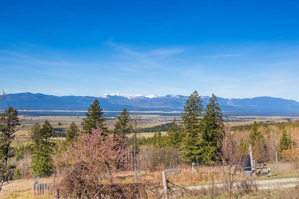 784 Pluid Road, Eureka, MT 59917 photo 12