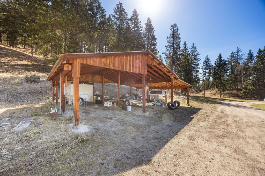 784 Pluid Road, Eureka, MT 59917 photo 21