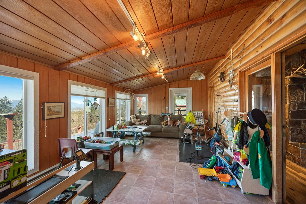 784 Pluid Road, Eureka, MT 59917 photo 30