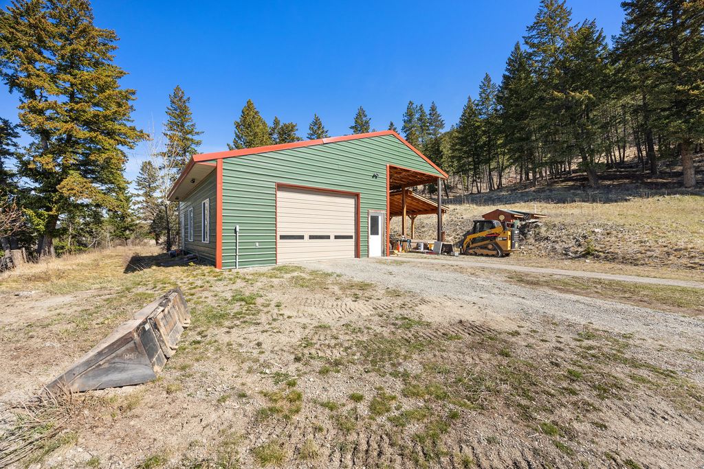 784 Pluid Road, Eureka, MT 59917 photo 8
