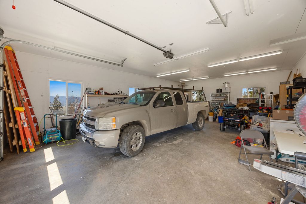 784 Pluid Road, Eureka, MT 59917 photo 9