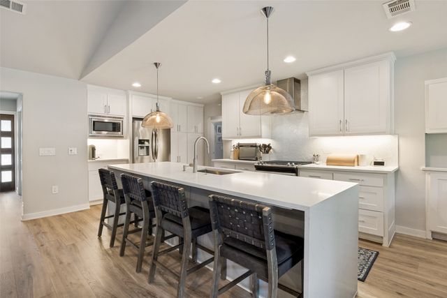 10118 Timber Trail Drive, Dallas, TX 75229