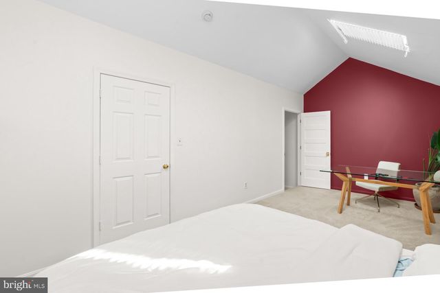 6515 RIVER TWEED LN, Alexandria, VA 22312