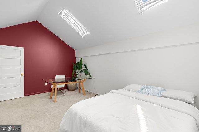 6515 RIVER TWEED LN, Alexandria, VA 22312