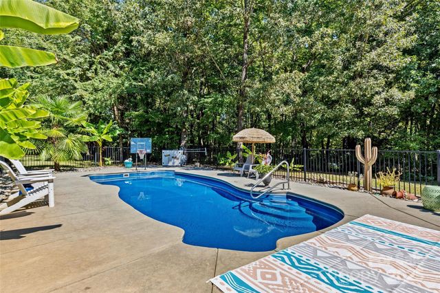 6750 Plain View Road, Monroe, NC 28110