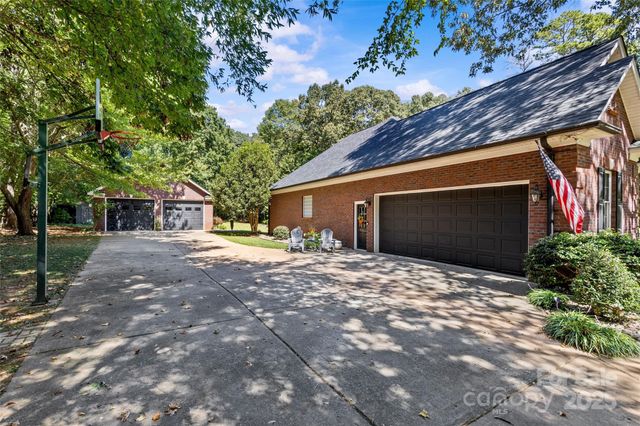 6750 Plain View Road, Monroe, NC 28110